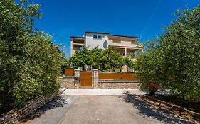 Apartmani Mirela